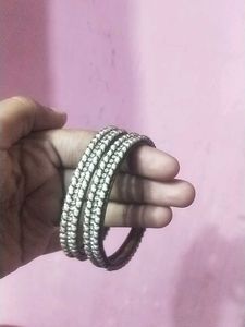 kundan bangles (Set Of 2 )