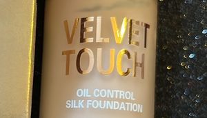 Glam21 -SPF35,Oil Control Foundation