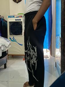 Graphic Print Black Sweatpants