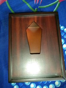 Wooden Tissue Holder