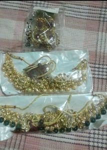 Alloy Gold Plated Jwellery Set Pack Of 3