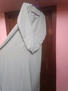 Plain Abaya With Elastic Sleeve