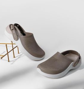 Like New HOUFU Clogs