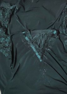 Elegant Emerald Black Abaya
