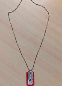 Unique Razor Blade Pendant Necklace