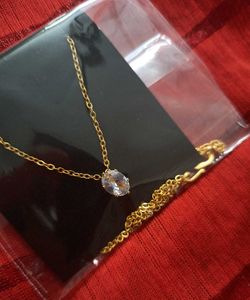 Elegant Gold Necklace