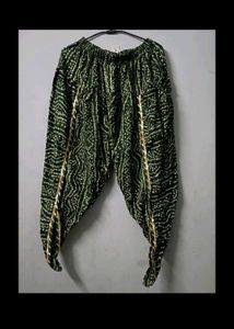 Green Bandhani Suit Set