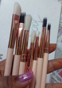 7 Brush