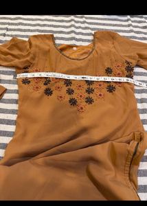 Elegant Embroidered Kurta set