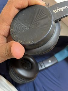 Fingers Headphones