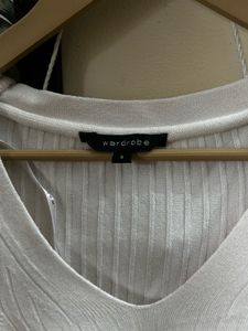 Cream V-Neck Puff Sleeve Top