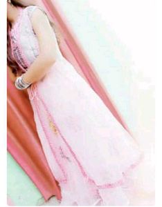 Very Beautiful Dress For Girls
