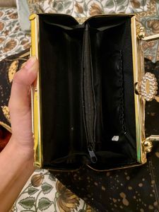 New Styles Clutch