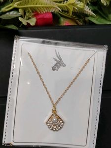 Fan Pendants: Silver &amp; Gold