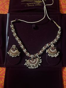 Beautiful Neacklace Peice