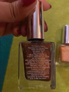 Nail Polish Bundle - 4 Unique Colors!