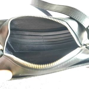 Handbag With Removable Strap