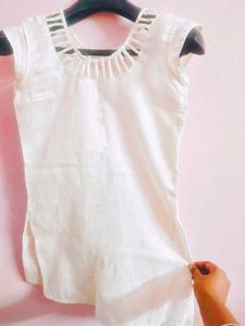 Short Kurti  (White)🤍