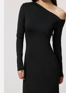 Elegant Black Maxi Dress