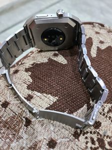 Noise Elite Silver Smartwatch