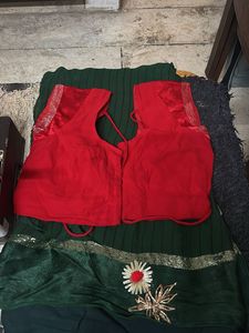 Pure Georgette Saree With Blouse