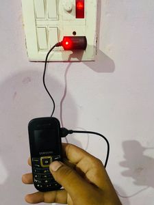 Samsung Keypad Phone With 7 Days Battery ,, Only In Cash Available No Coin Accepted ,,500 Rupees Accepted Backup