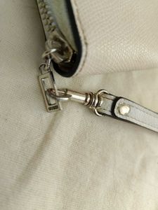 Guess Authentic