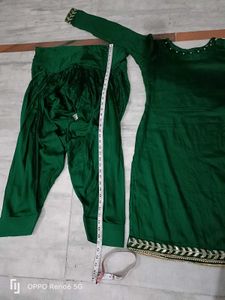 Elegant deginer neck kurta full patiyala ❤️