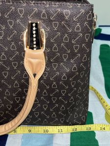 Elegant Handbag