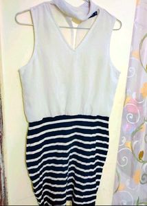 White Shorts Dress Black Stipes For 30 Bust