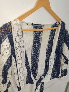Lace Shrug - Stylish Layer