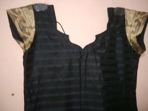 Women&#39;s kurtas