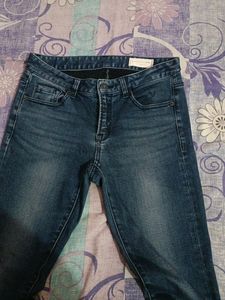 Women&#39;s Jeans