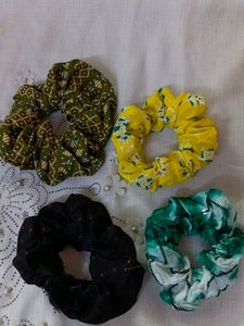 Scrunchies❤