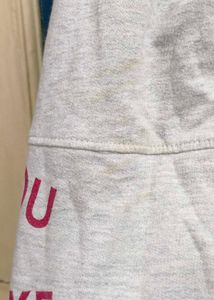 Cute Smiley Sweatshirt🩶🤍