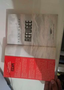 Refugee by Alan Gratz