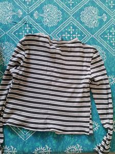 H&amp;M crop top  Streachable Till 36 Bust
