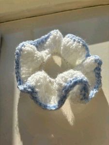 Crochet Scrunchie - Blue & White