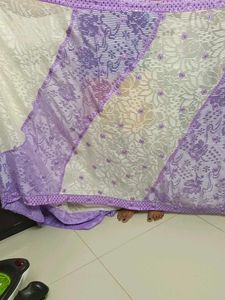 Elegant White &amp; Lilac Saree