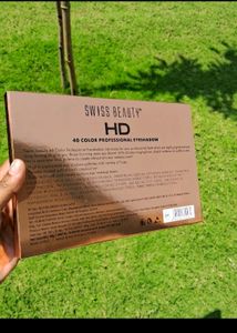 Swiss Beauty 40 Color Proffesional Eyeshadow Palet