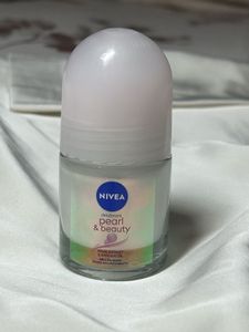 Nivea Pearl & Beauty Deodorant