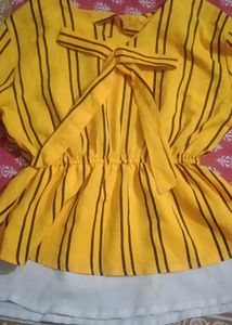 Cute Striped Top with Bow Detail