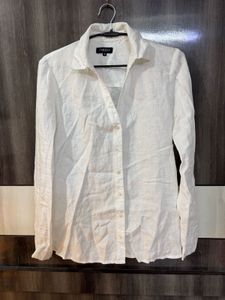 white slim shirt