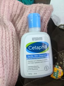 Price Drop New Cetaphil Facewash Unused Full Bottl