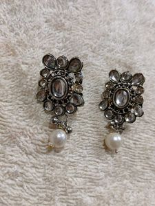 Earings