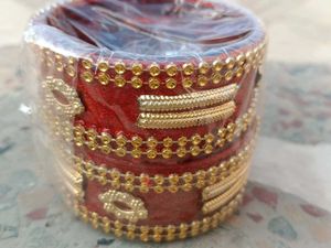 Red &amp; Gold Bangle Set