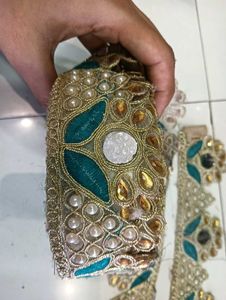 saree and dupatta lace