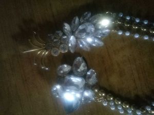 Stylish Designer Brooch – Like New | Bloch