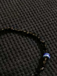 Slim &amp; Thin Black Bead Bracelet With Evil Eye Chrm