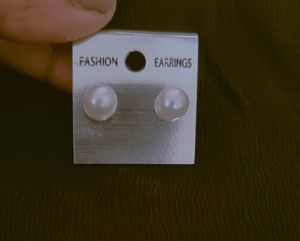 Classic Pearl Earrings 🤍